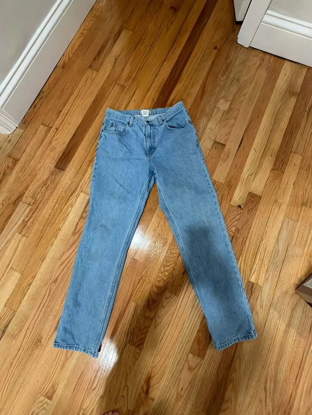 L.L. Bean Classic Fit Straight Leg Jeans, Light Blue Denim, Size 32x32